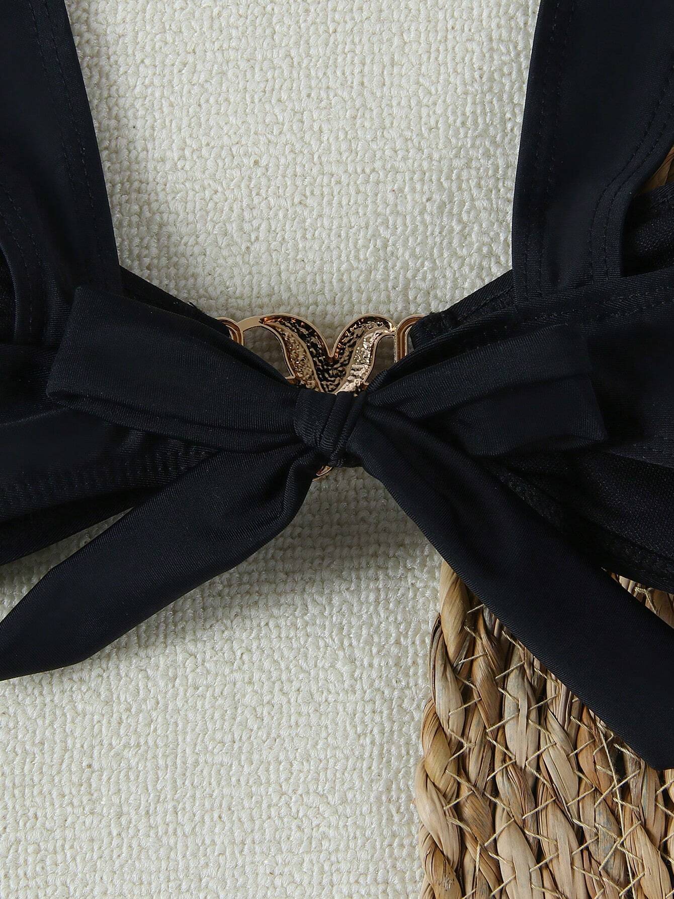 Europa y los Estados Unidos nuevos trajes de baño divididos femeninos hebilla metálica bikini cintura alta bikini trajes de baño transfronterizos mujeres