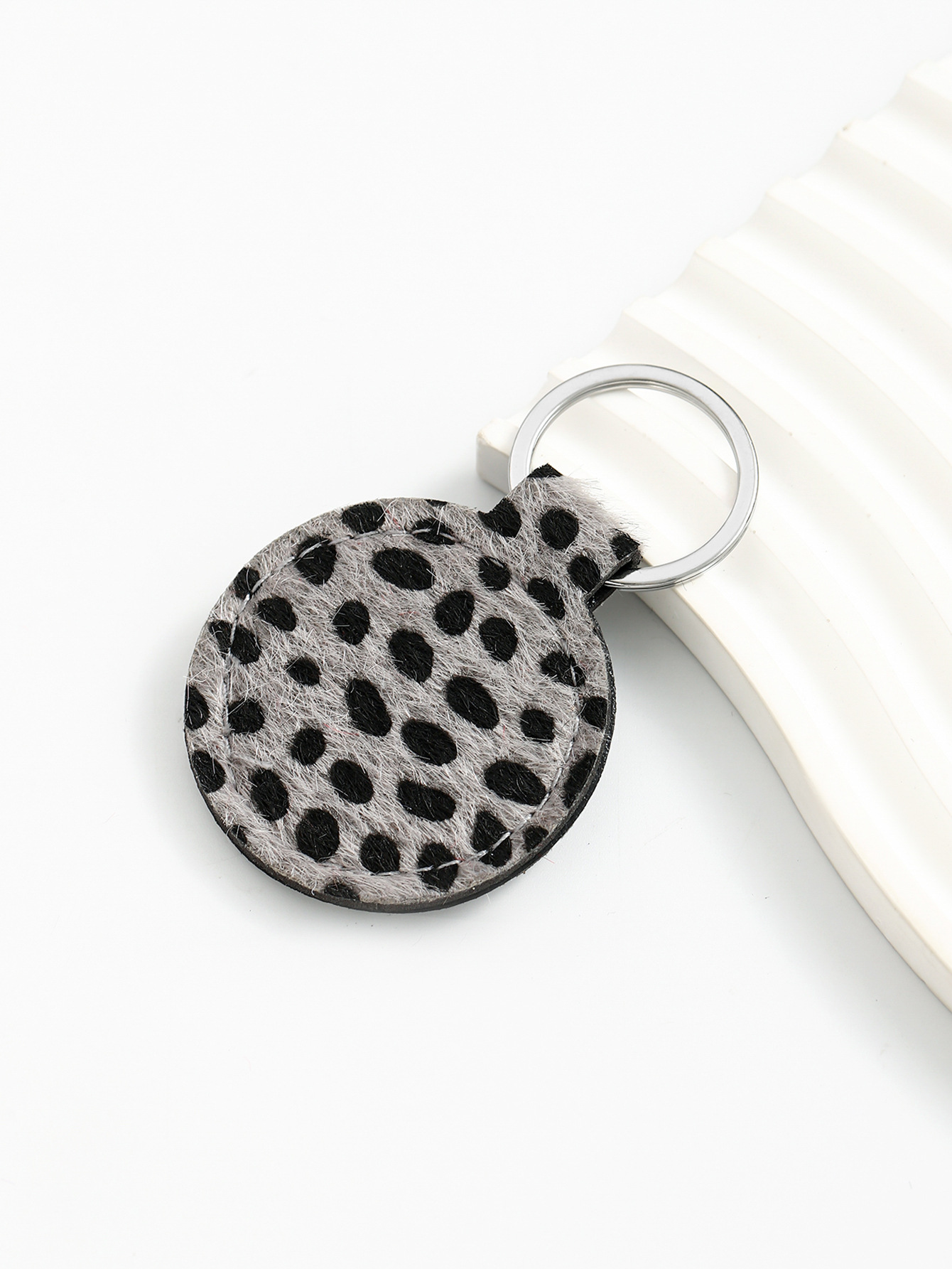 12g Weight Keychain Classification 1 Piece Quantity Daily Occasion PU Material Leopard Pattern Unisex Gender Casual Style Casual Leopard PU Unisex Keychain 7