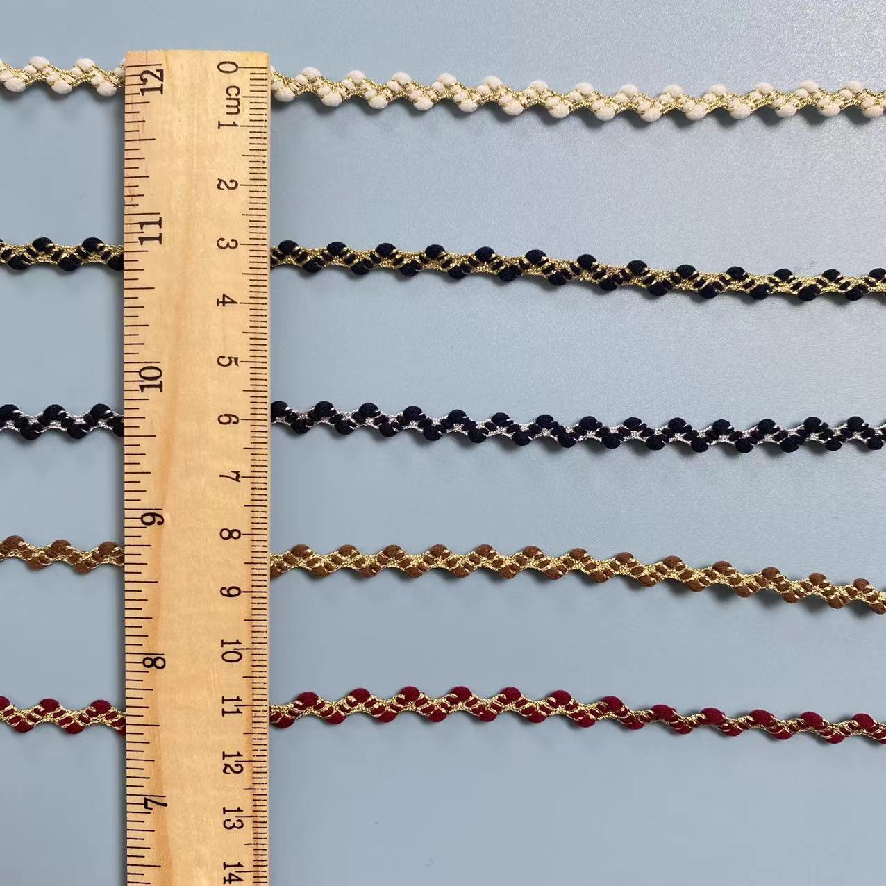 Guangzhou Zhongda fabricantes nuevo 5mm Corea del Sur seda De Oro W en forma de W cinta curvada encaje hecho a mano DIY ropa Accesorios