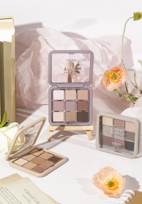 NOVO nine-color eyeshadow palette, earth tones, super shiny, no smudging, sparkling, waterproof, high-end feel, affordable student Instagram undefined