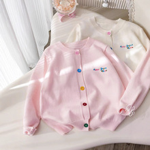 春秋女童装毛衣外套宝宝洋气儿童个性潮彩色纽扣字母刺绣针织开衫