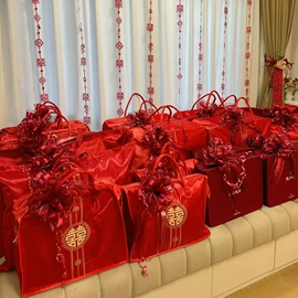 场地布置道具;喜字;气球