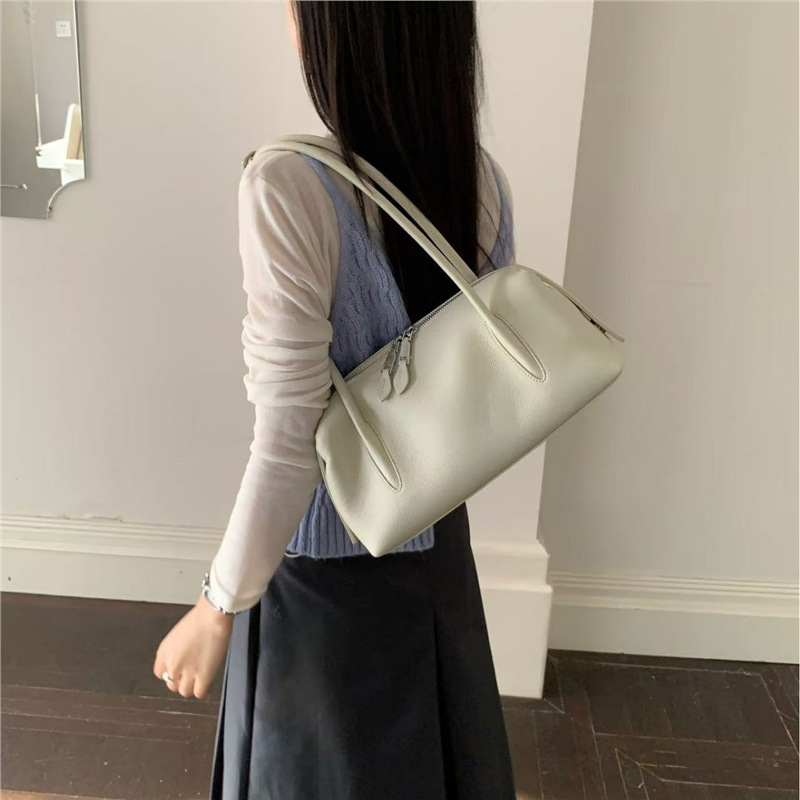 Top Grain Cowhide Lychee Grain Boston Pillow Bag For Women New Trendy Shoulder Crossbody Handbag Bowling Bag - Thumbnail 5