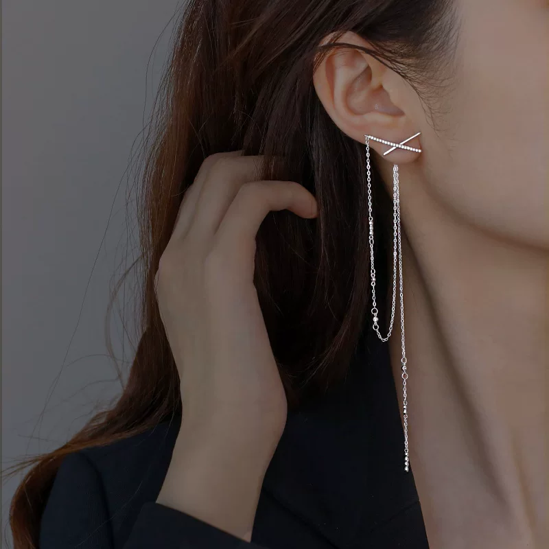 Серебряная игла, длинные маленькие серьги с кисточками, образец серебра 925, 2025 год, тренд сезона