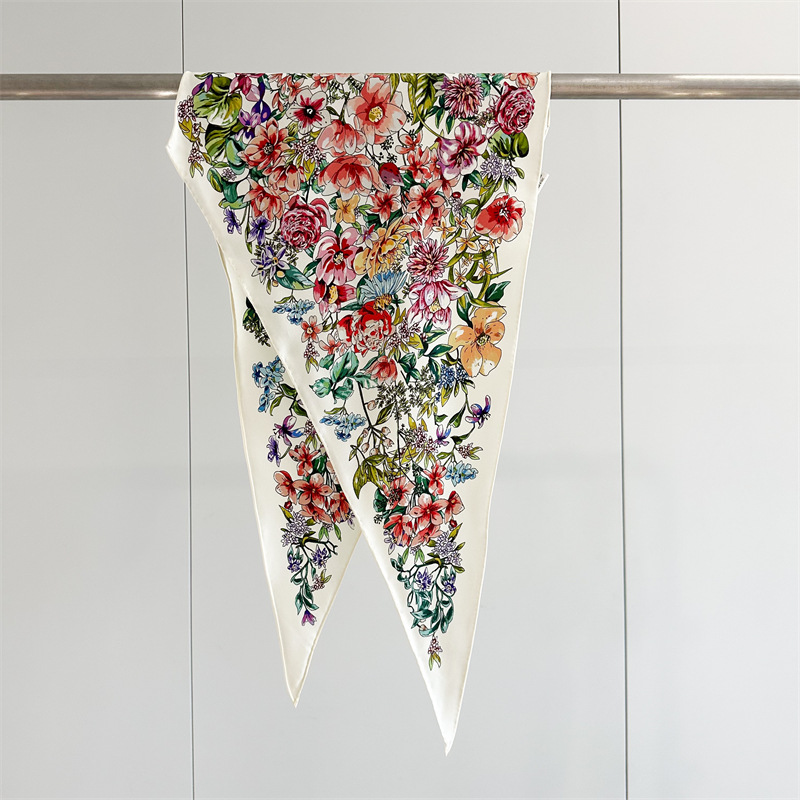 다이아몬드 모양의 쌀 바닥 화려한 나비