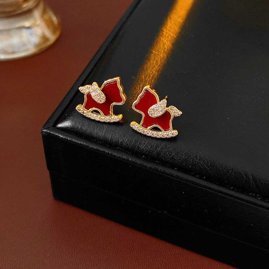 Oro verdadero eléctrico galvanis colgante de piedra pony pendientes collar ligero lujo nicho universal conjunto temperamento alta sensación de joyería mujer