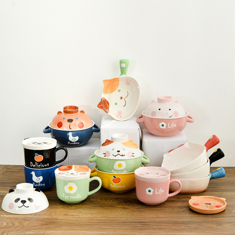 小荘園シリーズのかわいいアニメ陶磁器の碗の高い顔の値の泡の碗の家庭用の子供の食器の朝食の杯の釉薬の下で彩ります。|undefined