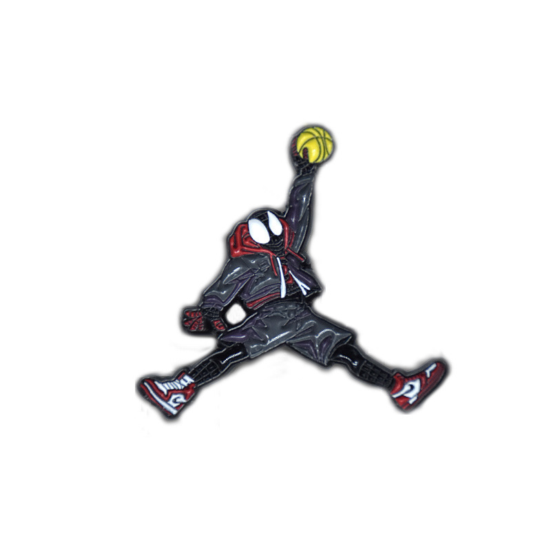 Insignia de personaje de broche de tiro de Spider Man Suministro transfronterizo anime periférico de dibujos animados Santa Claus entrega