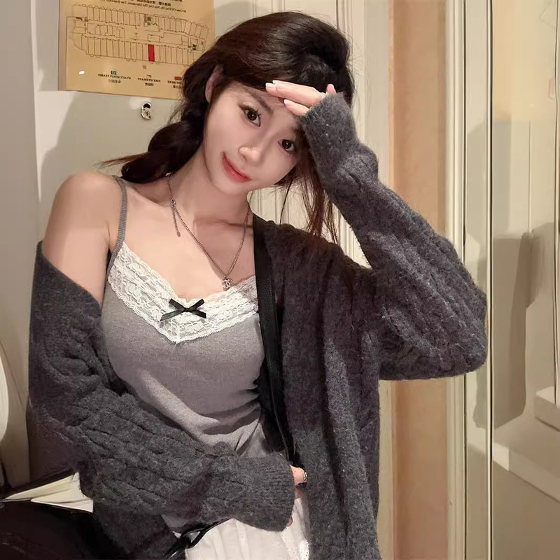 Spring cute sweet bowknot camisole women with chest pad inner wear hot girl lace beauty back women Spring cute sweet bowknot camisole women with chest pad inner wear hot girl lace beauty back women