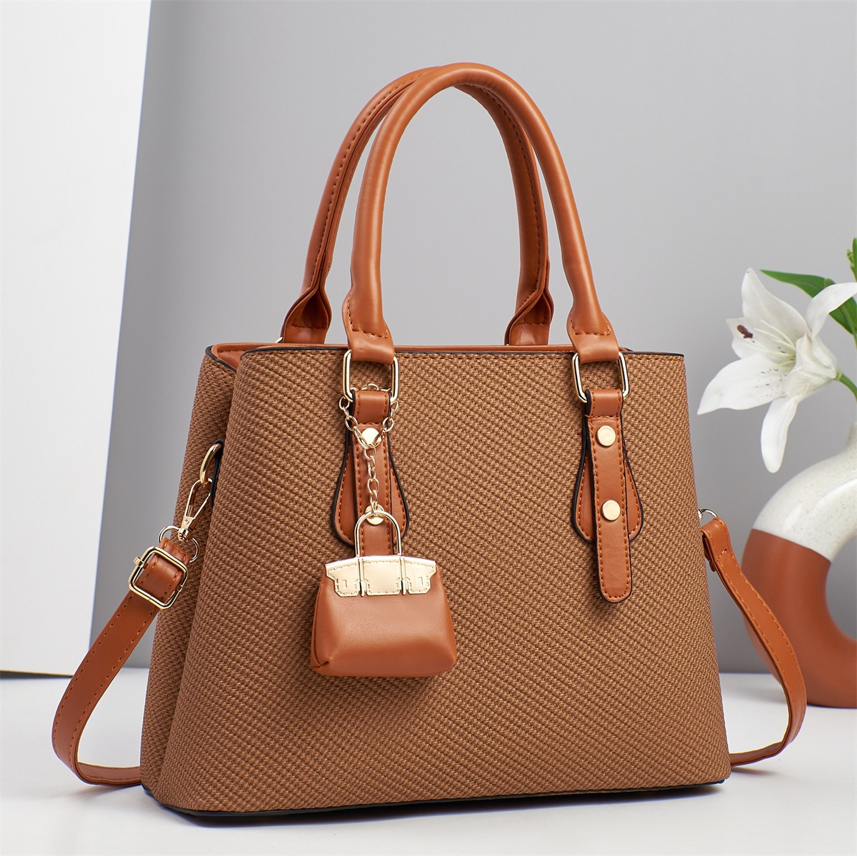 Verano todo-fósforo moda de un solo hombro nuevo bolso de mensajero para mujer 2025 bolso de madre bolso de fábrica atmosférico bolso de mujer