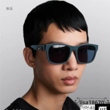 d���¿�r�з���̫����R�W���LinsС�t��Ů����ͬ��ī�R����s2f