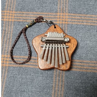 Mini 8-Tone Thumb Piano Kalimba, Handheld Mini Portable Cute Internet-Famous Carved Thumb Piano with 8 Tones