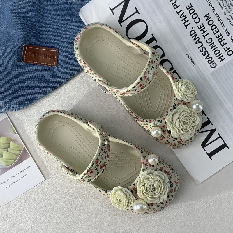 Camellia New Ballet Clogs 2026 Hot-Selling Slippers for Women, Summer Outdoor Wear, Soft Sole, Non-Slip Beach Closed-Toe Sandals