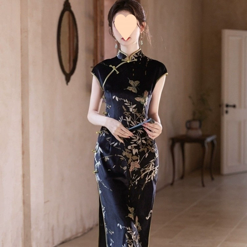 Старый Cheongsam 2025, новое ретро-бархатное элегантное улучшенное элегантное платье в китайском стиле, длинное элегантное платье