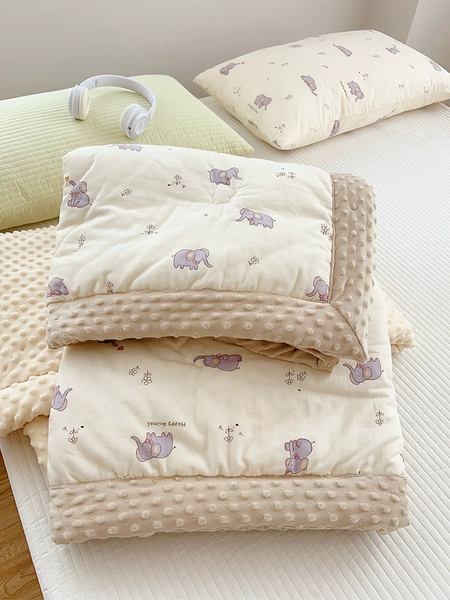 Quilted flying elephant, increased thickness