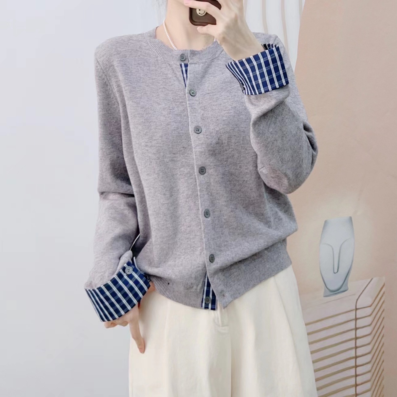 Autumn fashionable solid color cardigan