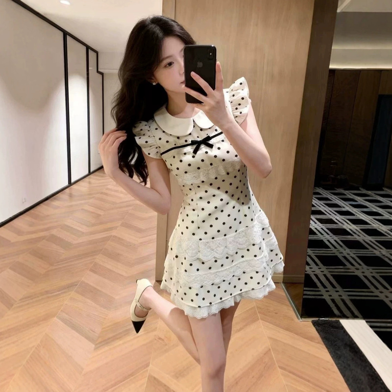 French-style sweet doll collar polka dot dress for women, 2026 new model, elegant, waist-cinching, slimming, ruffled short dress