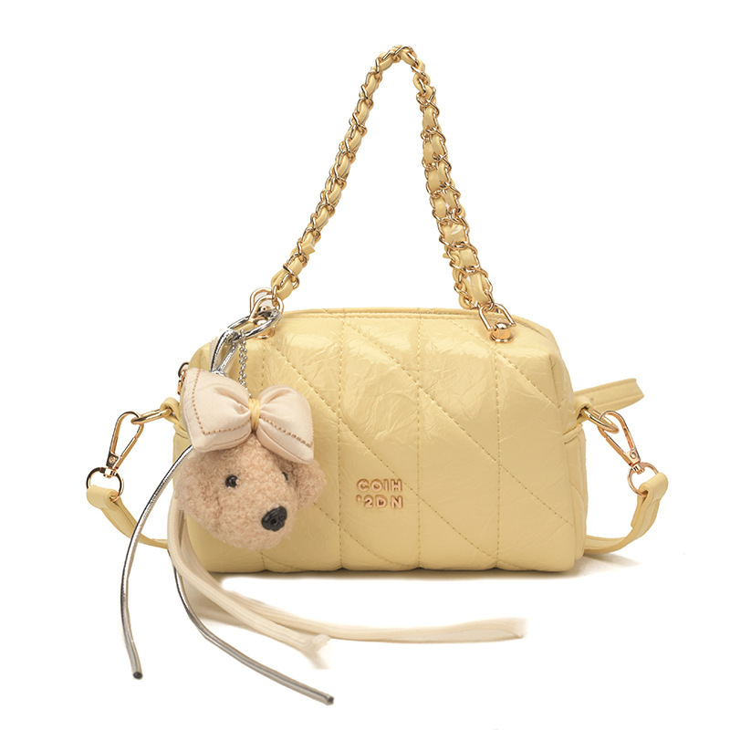 Bolsa de estilo de viaje de cadena de diamante para mujeres 2026 nueva sensación diaria de estilo extranjero bolso de hombro otro medio