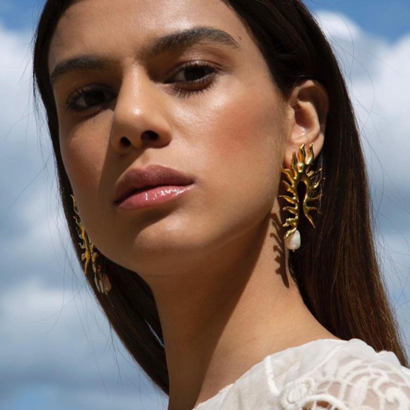 fashionable retro geometric golden long brand earrings drop-shaped…