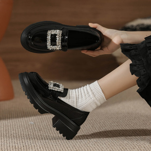 British style women's shoes New 2023 Winter thick bottom black square buckle patent leather slip-on loafers single shoes casual shoes