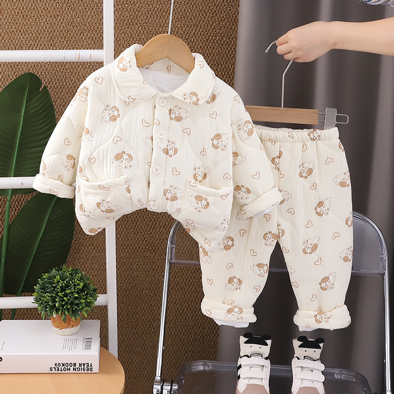 Traje de ropa de hogar de invierno para niños 2024 nuevo estilo bebé otoño e invierno estilo occidental pijama de gasa traje de dos piezas