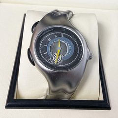 中古異形y 2kオリジナル非機械腕時計ねじれレトロファッション高級ins小衆石英腕時計