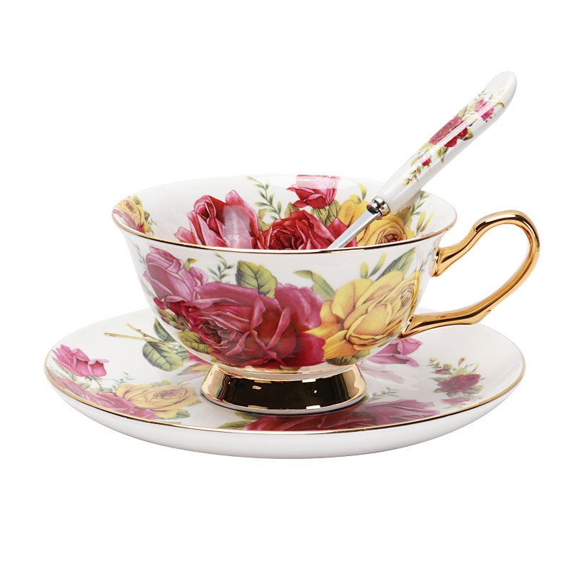 Traje de taza de Café de China de hueso de estilo europeo juego de té de la tarde dibujo exquisito de alta gama juego de té de flores de oro traje caja de regalo