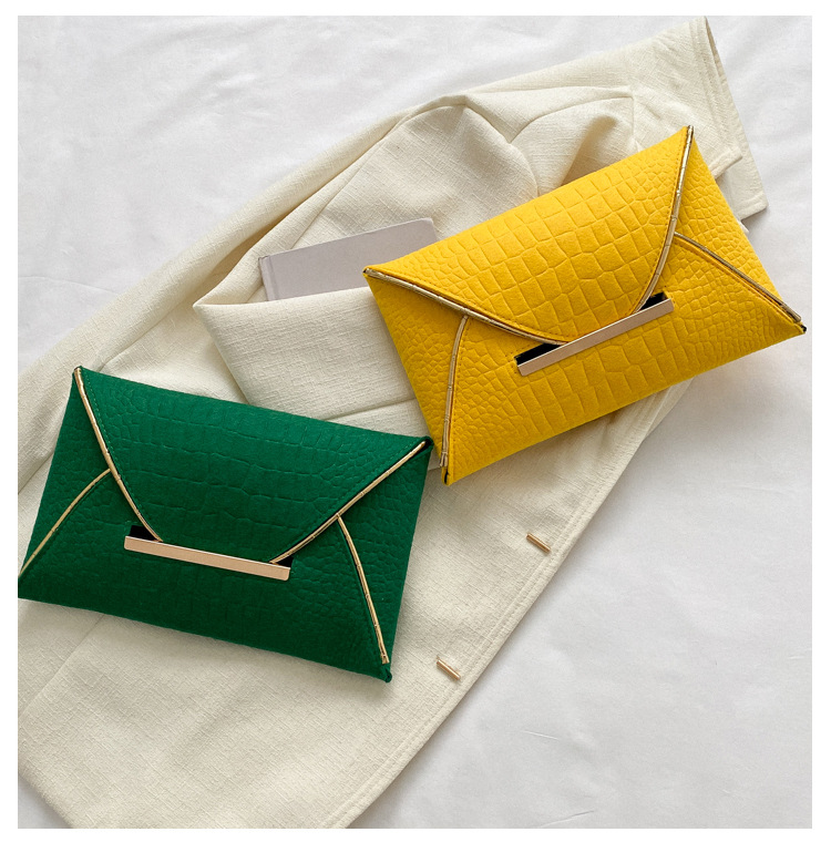 Foreign trade trend new envelope bag 2023 spring contrast color personalized clutch bag fashion simple foreign style women's bag_voghion.com