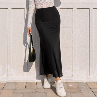 �W�����QŮ�b���R�d���uͨ�~β�W������ȹ�����ɾo�r����������ȹ