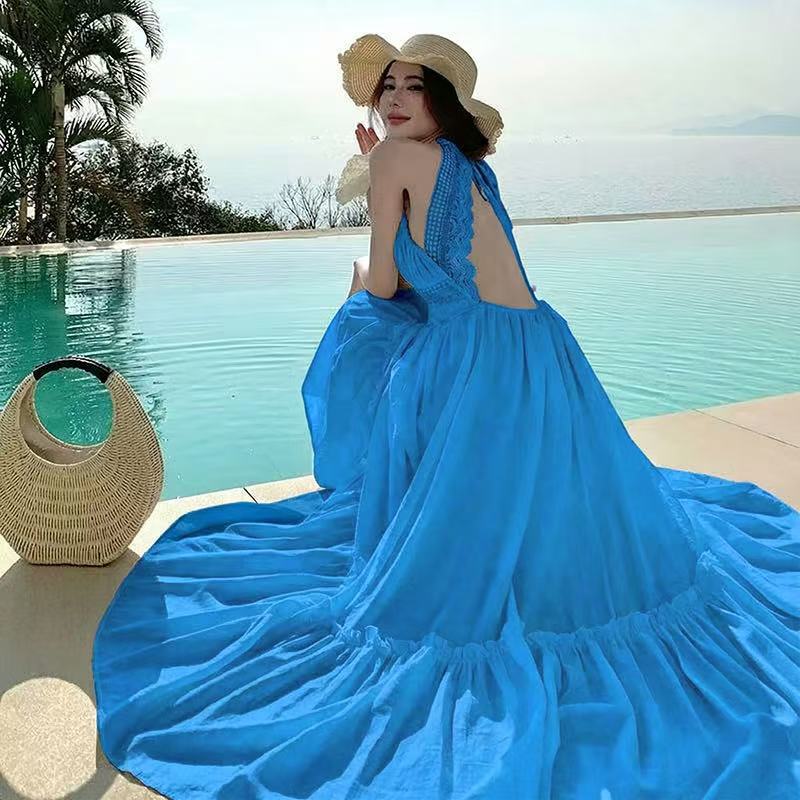 French-Style Suspender Backless Long Dress for Seaside Vacation and Beach Photoshoots, Flowing and Elegant Dress with a Large Hem, New Summer Style