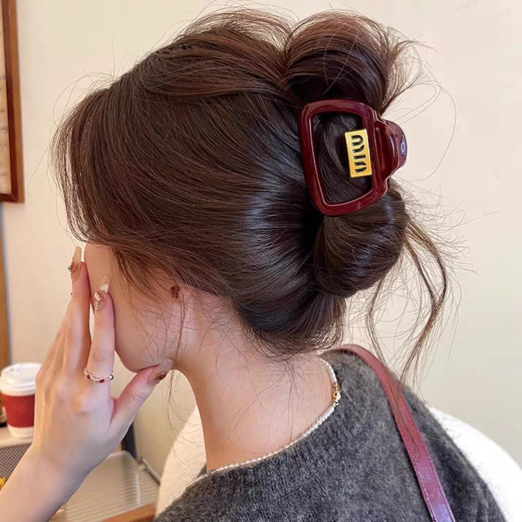 13#Anchor red hollow square 5.5cm hair grip