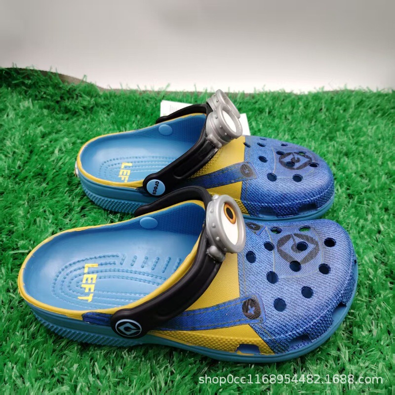 2024 New Children's and Adult Perforated Sports Shoes, Boys' and Girls' Sandals, Home Casual Shoes, Minions