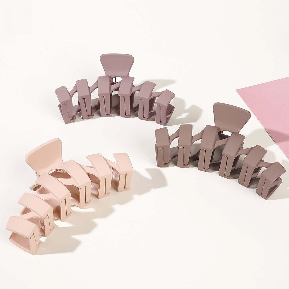 Oversized Shark Hair Claw Clip, Korean Morandi Style Hair Accessory_voghion.com