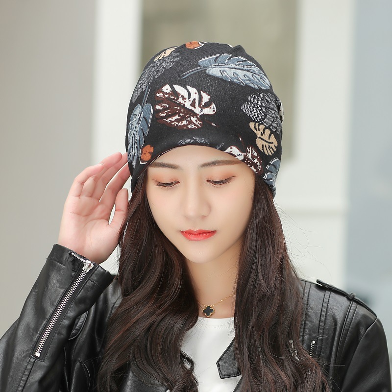 회색과 검은 색 잎