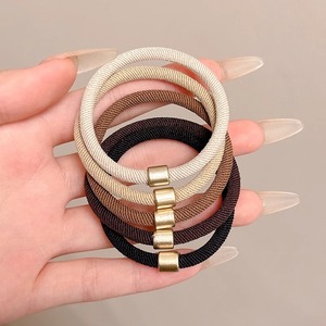 Cuerdas de cabeza de alta elasticidad duradera niñas delicadas anillo de cabello de alta calidad cuerdas de cabello de cola de caballo atadas de cabello correa cubierta de cuero