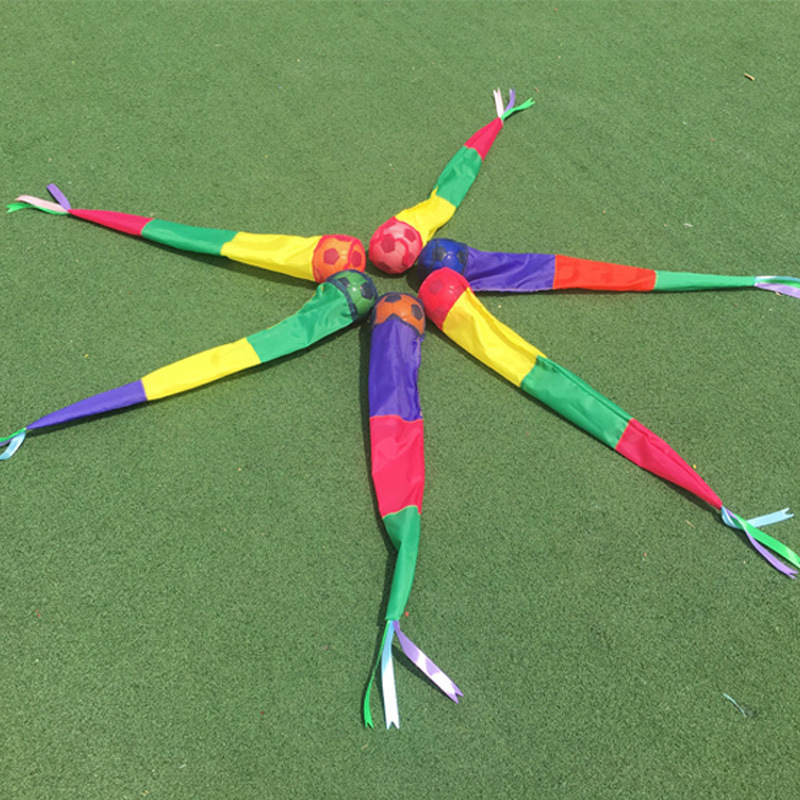 体の知能の感覚は器材の道具の子供を訓練します。|undefined