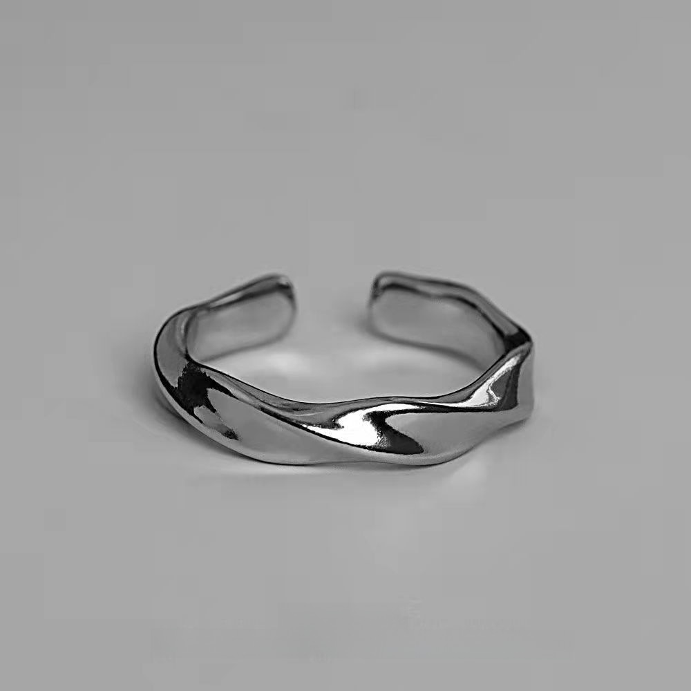 Moebius Ring Ring, Niche Design Sense, High-End Couple's Style, Unisex Pair, 520 Valentine's Day Gift