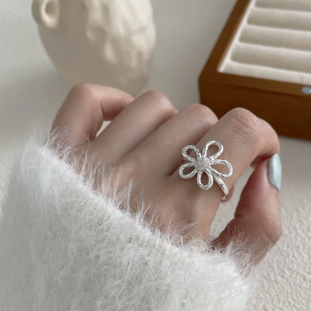 Серебряное кольцо 925 пробы, матовая отделка, стиль легкой роскоши, середний палец, не тускнеет