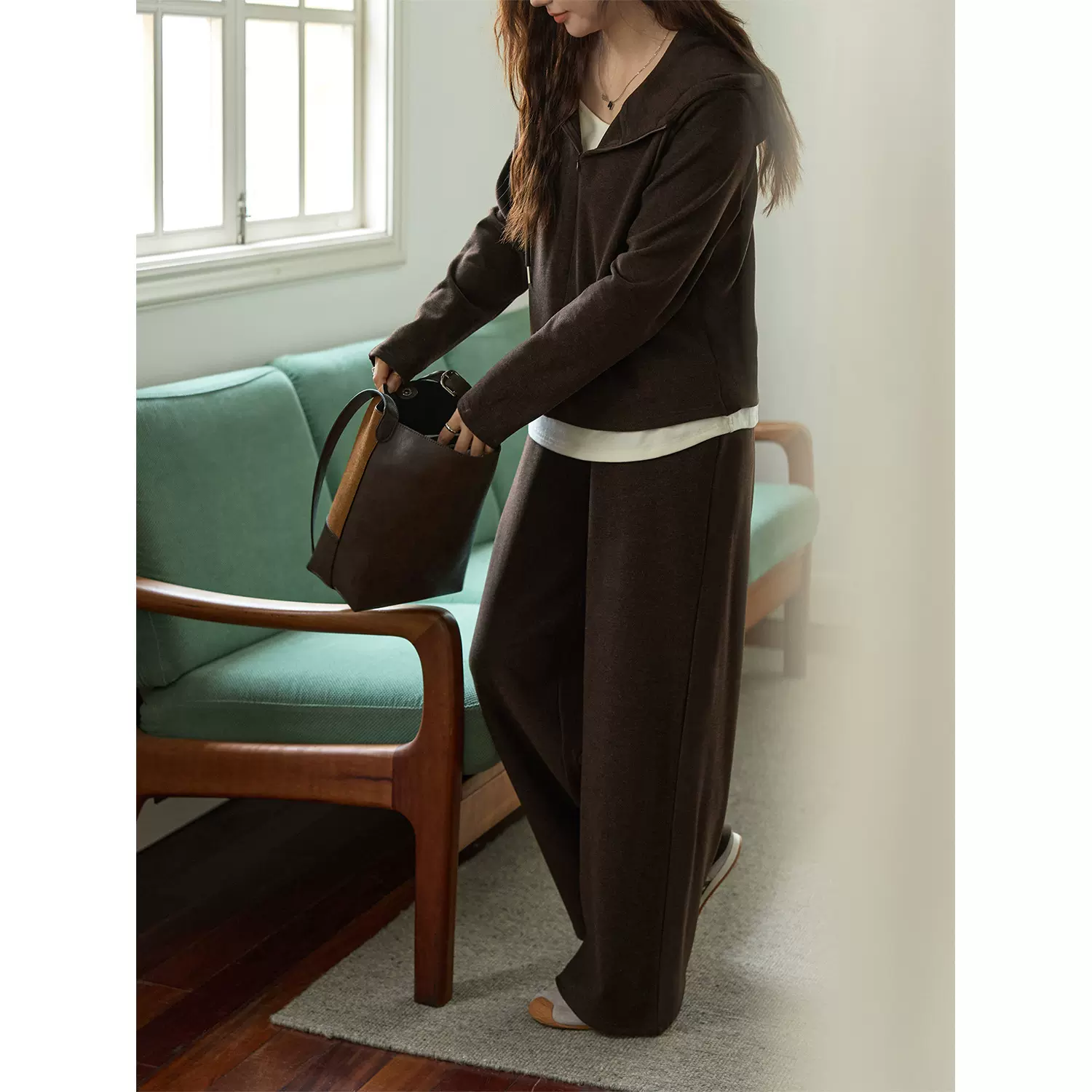 大码女装舒适连帽小暖炉套装加绒保暖两件套假两件上衣显瘦阔腿裤