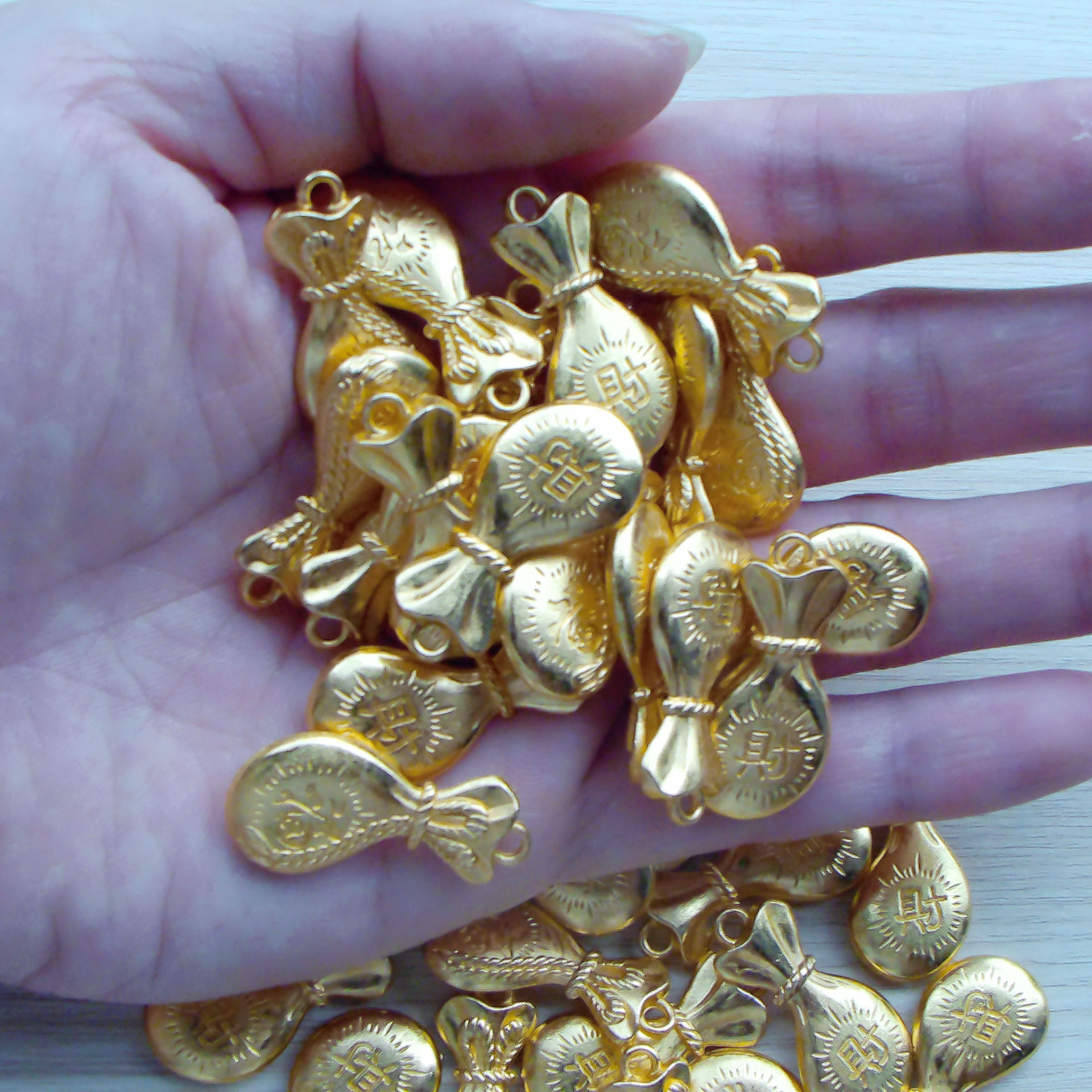 复古镀金仿黄铜钱袋实心招财福袋diy钥匙扣配件合金福袋厂家批发