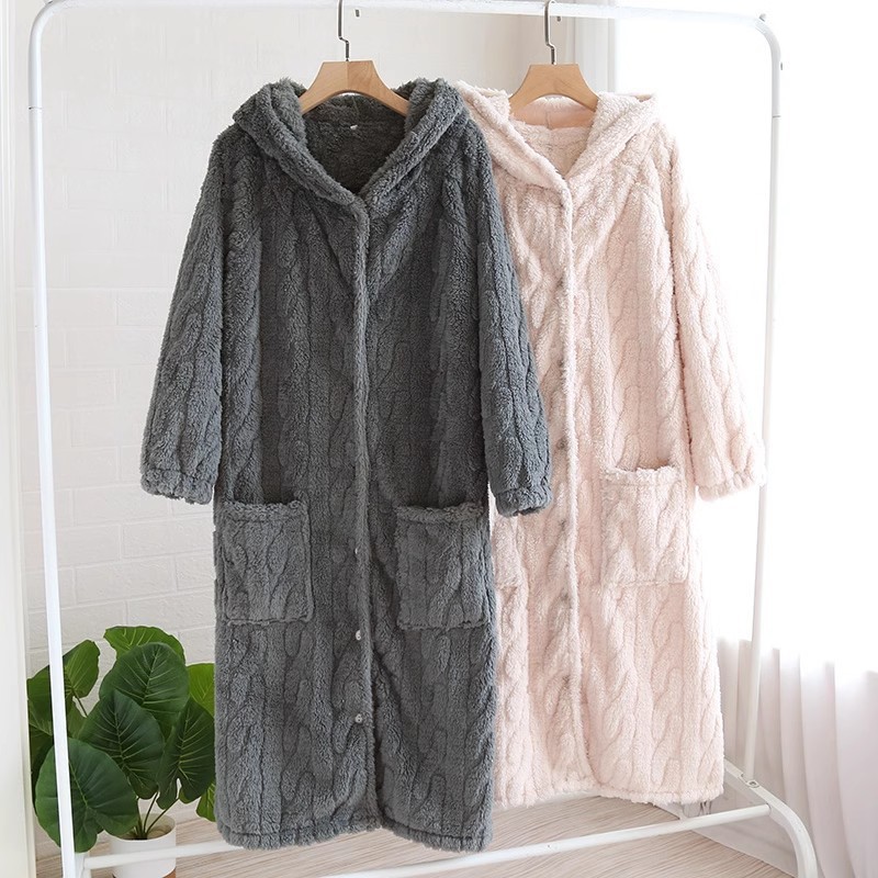 秋冬季女士法兰绒睡裙加绒加厚睡袍连帽宽松大码珊瑚绒家居服睡衣