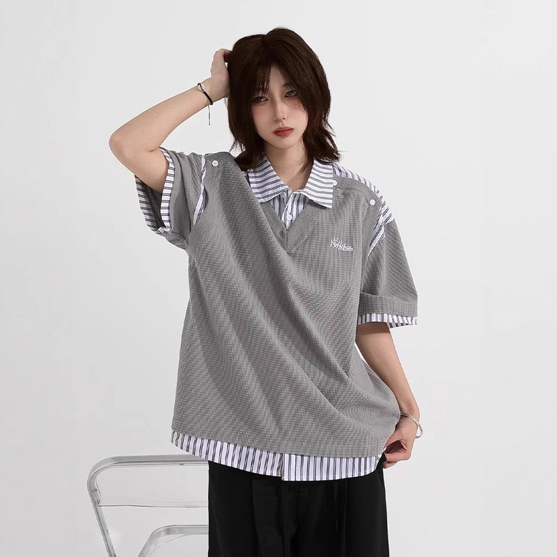 Striped Shirt Stitching Fake Two-piece Short-sleeved Top for Unisex Summer College Style Loose Casual Lar Half-sleeved