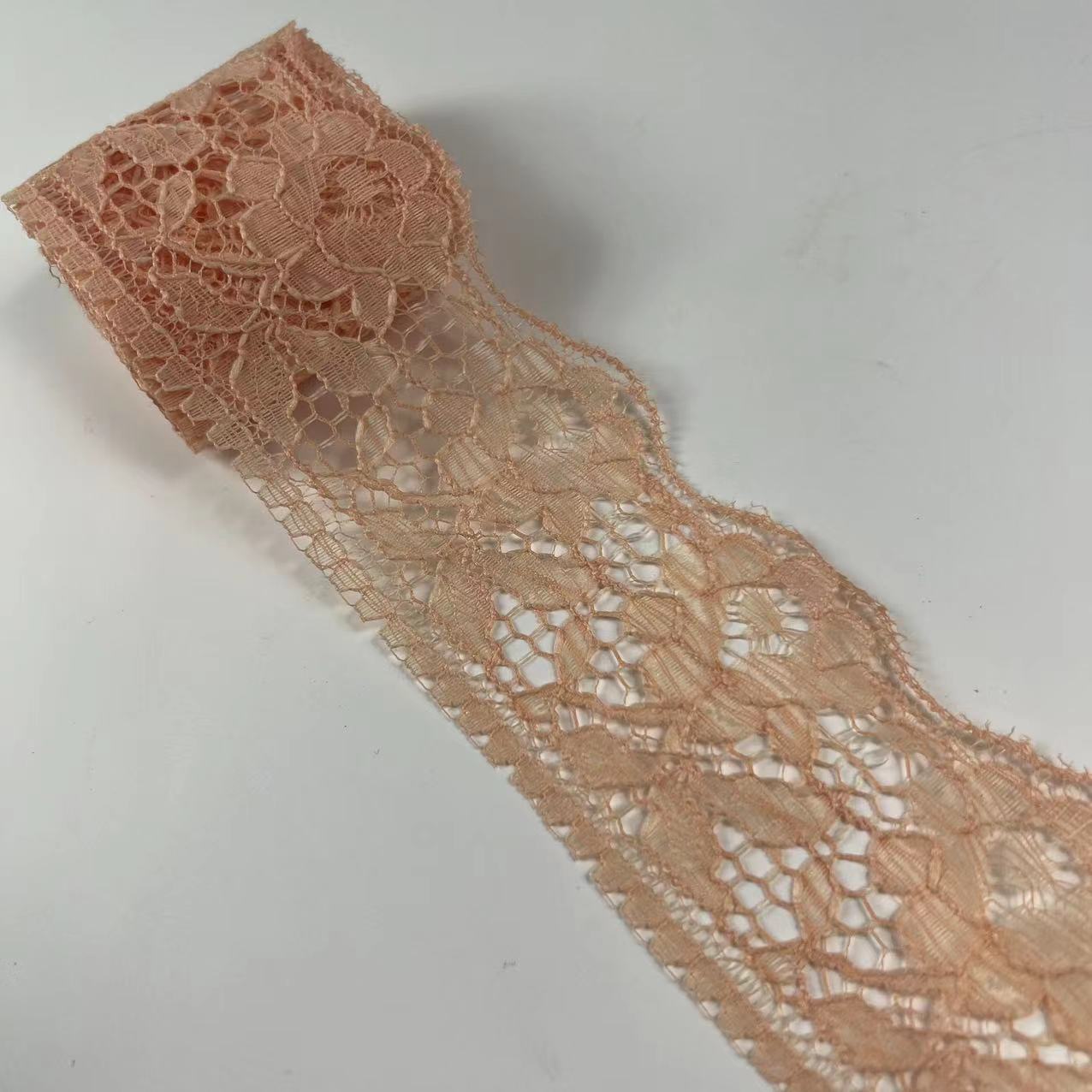 Suministro directo de fábrica 6cm encaje ropa textil para el hogar falda collar accesorios encaje color no elástico material de poliéster al por mayor