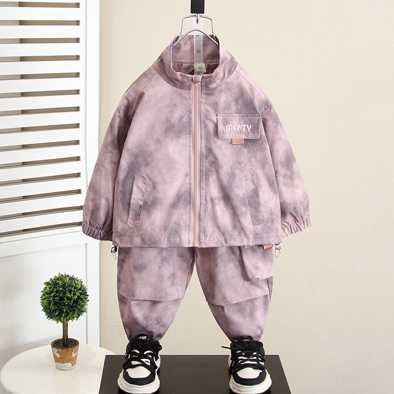 6060 Traje de otoño para niños Estilo occidental Primavera y otoño Chaqueta de viento sucio de dos piezas 2024 Nuevo bebé guapo