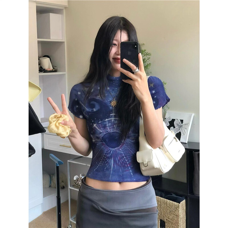 Correct Version! Retro Pleated Creative Printed Short-Sleeved T-Shirt for Women in Summer, Waist Slimming Look, Sweet and Spicy Short Top