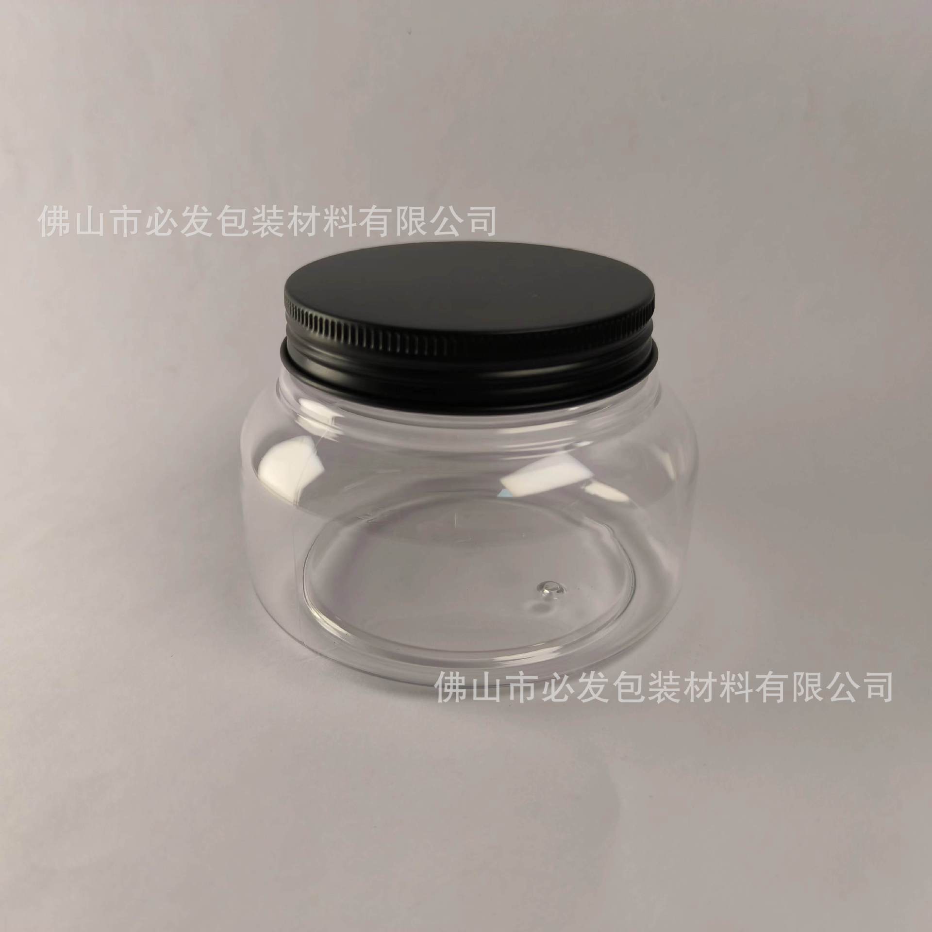 250g; Botella transparente de 250g + tapa de aluminio negra; mascota