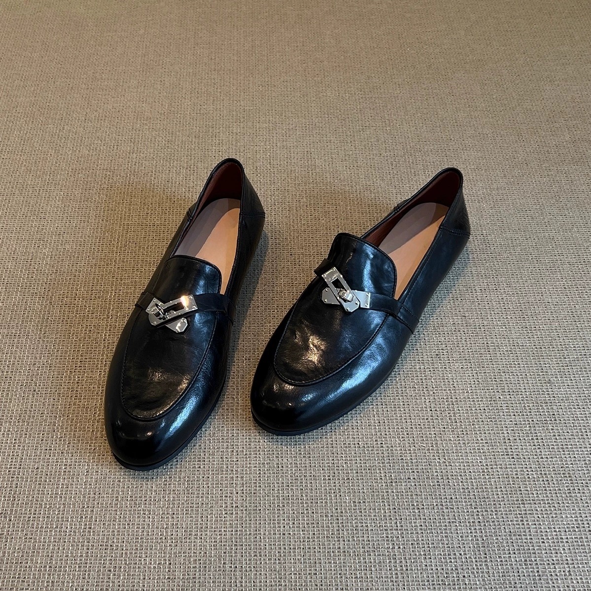 Leather design universal loafers, shoes flat, easy to put on