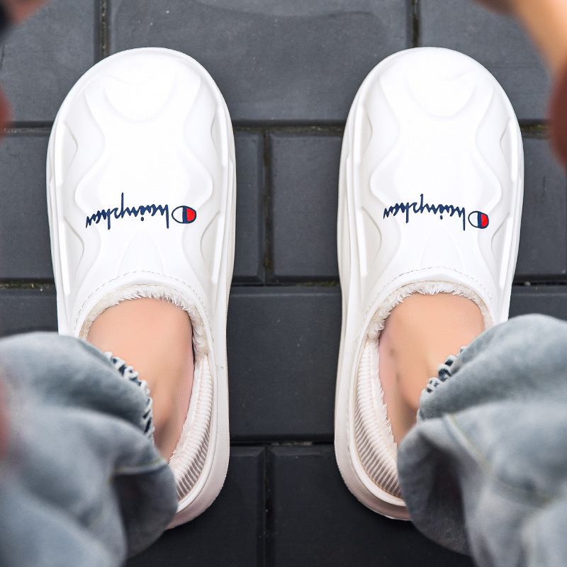 Men's Shoes with Shoes on Shoes for Summer Outer Wear Super Soft Casual Non-slip Sports Trendy Baotou Beach Slippers Men's Shoes with Shoes on Shoes for Summer Outer Wear Super Soft Casual Non-slip Sports Trendy Baotou Beach Slippers