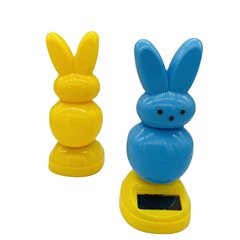 新款太陽能搖擺公仔車載飾品 創意卡通兔子汽車擺件禮品兒童玩具