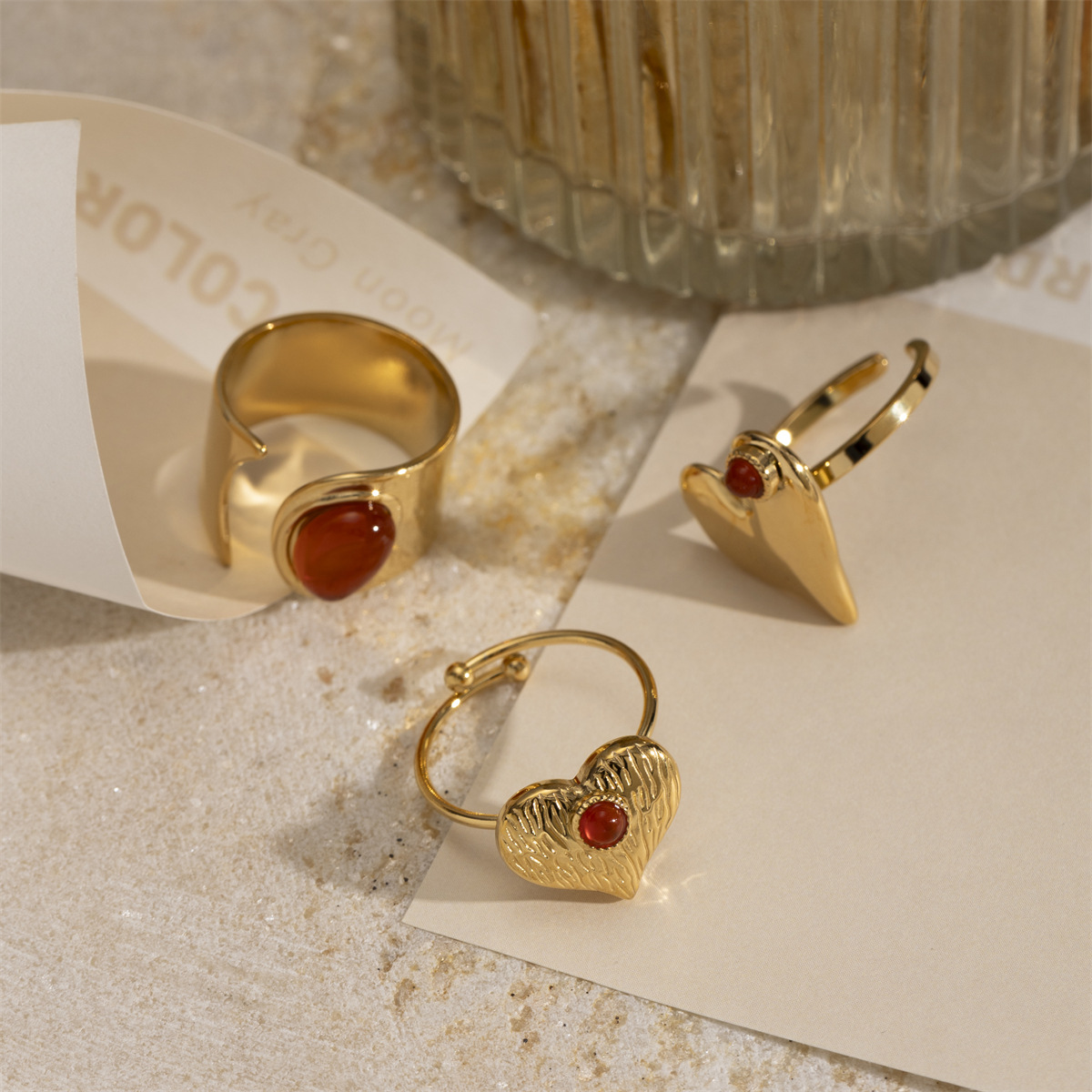 Anillo de acero inoxidable europeo y americano de Tena, lujo ligero, sentido de alta gama, anillo de piedra natural transfronterizo, amor, anillo de apertura, joyería de mano para mujer